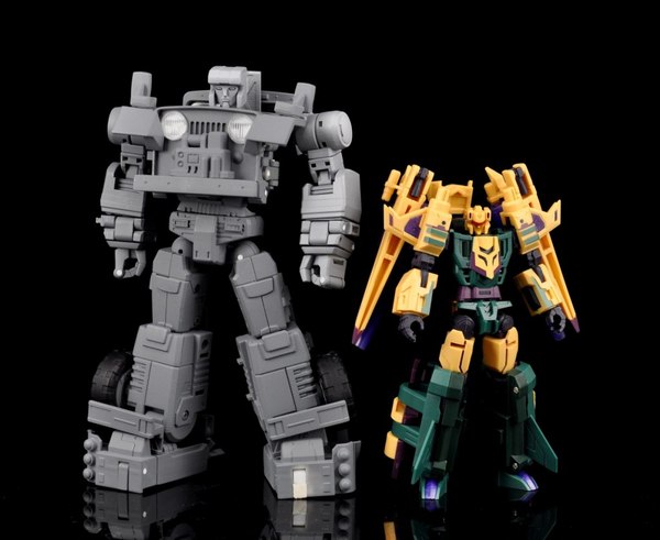 MakeToys MTRM 02Y GunDog Type 61 And MTRM 02N GunDog Not MP Hound Figure Images  (6 of 8)